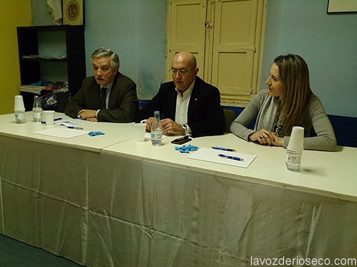 Artemio Domínguez y Jesús Julio Carnero, en la Junta Local de PP.